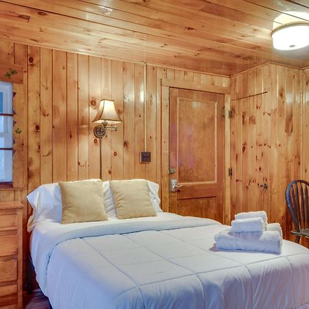 Cozy Laconia Studio With Pool Access - 2 Mi To Lake! Apartman Kültér fotó
