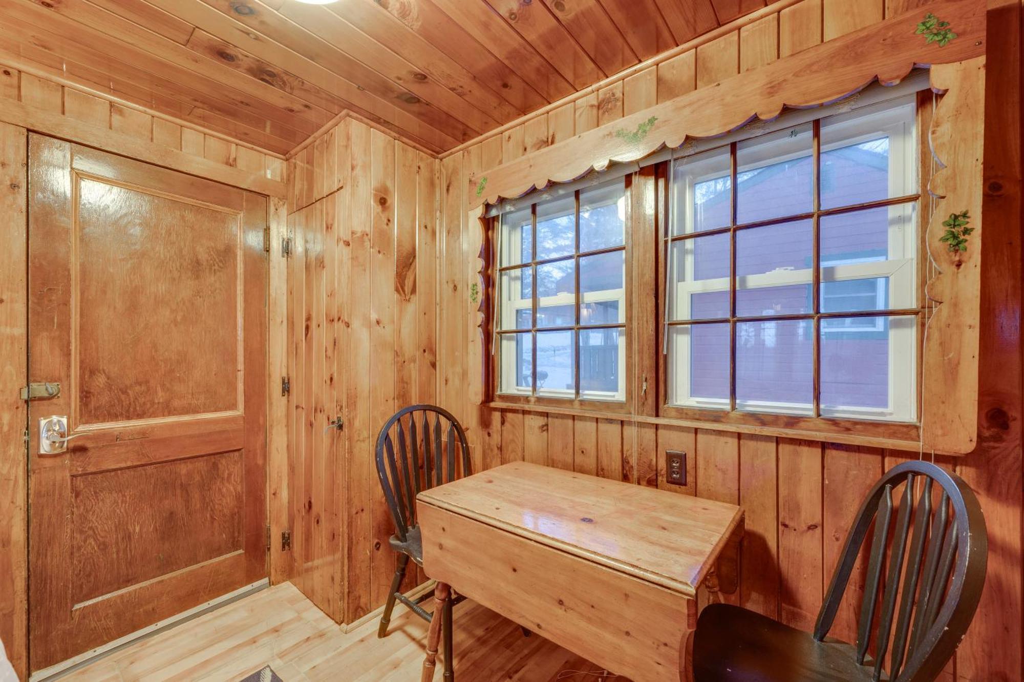 Cozy Laconia Studio With Pool Access - 2 Mi To Lake! Apartman Kültér fotó